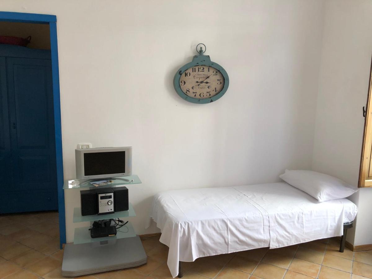 Il Cortiletto - Lipari Centro Apartment Bagian luar foto