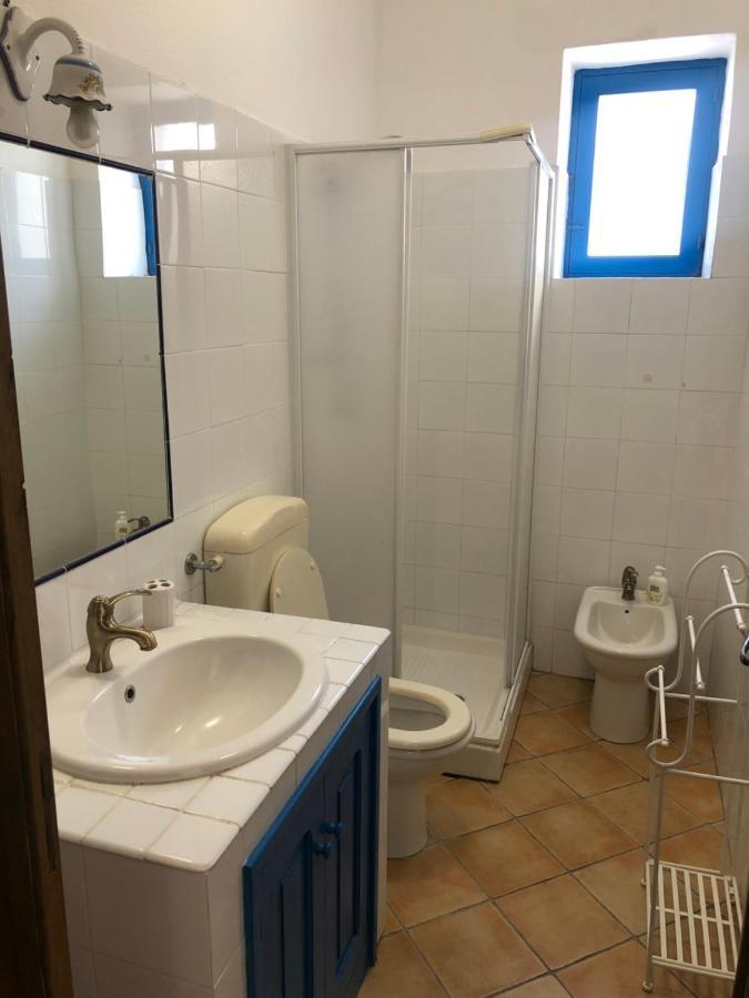 Il Cortiletto - Lipari Centro Apartment Bagian luar foto